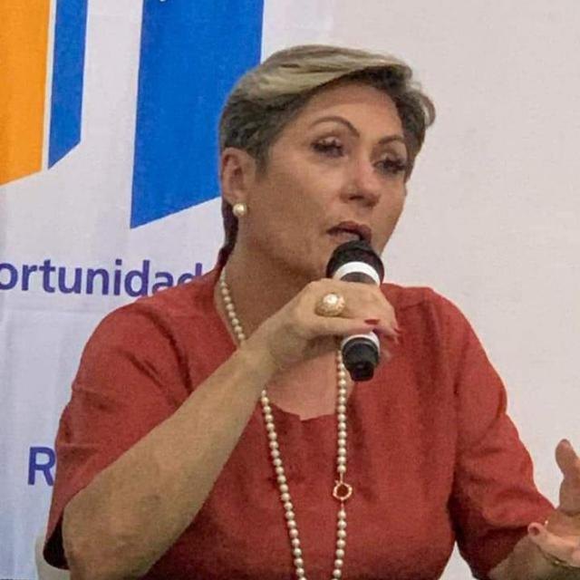 MARIA SILVIA DE ANDRADE ROSA LONGO